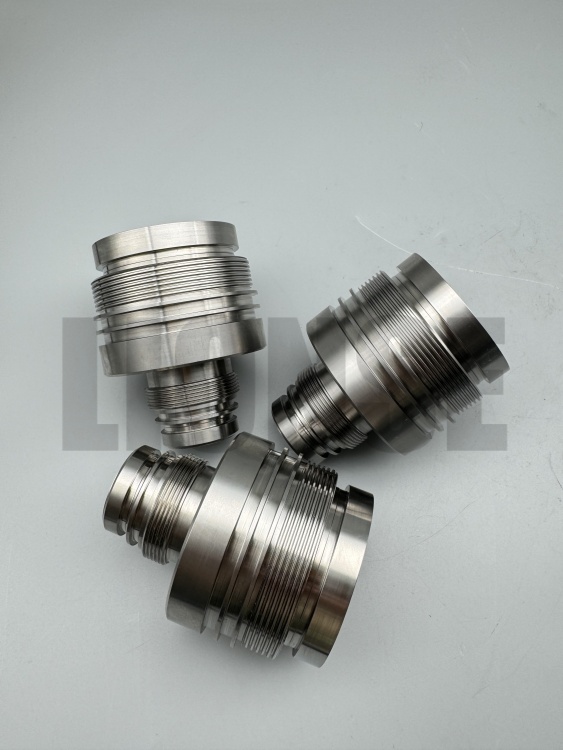 Proč je titanová slitina třídy 5 vybrána pro hlubokomořské vybavení?